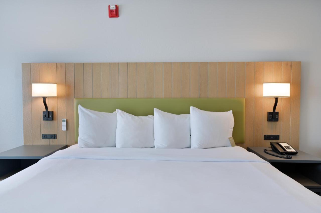 Country Inn & Suites By Radisson, Bloomington-Normal Airport, Il ภายนอก รูปภาพ