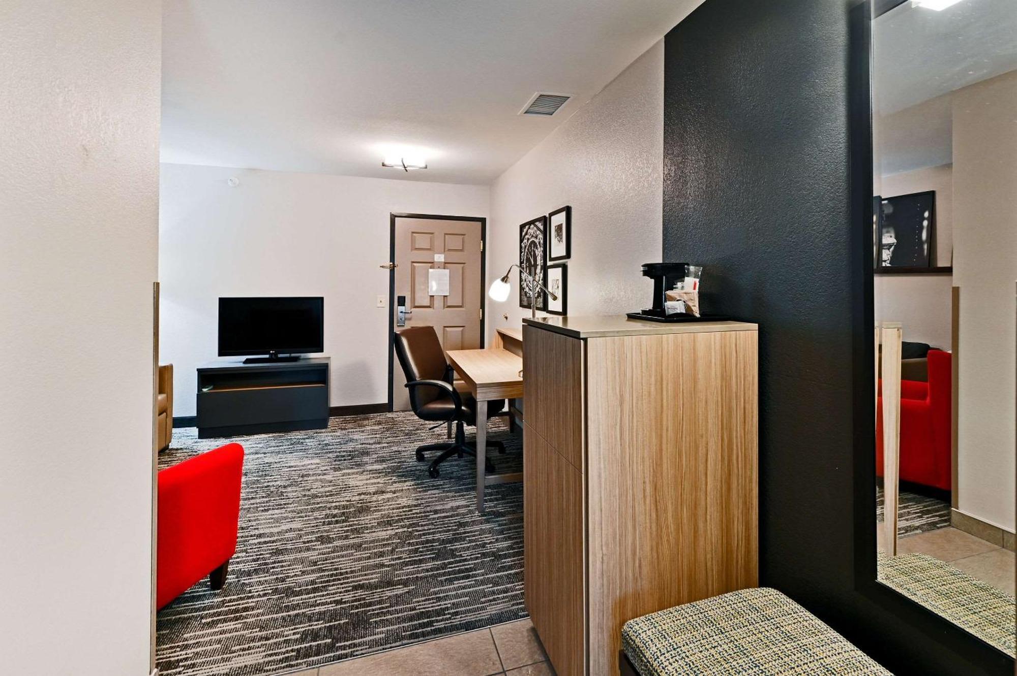 Country Inn & Suites By Radisson, Bloomington-Normal Airport, Il ภายนอก รูปภาพ