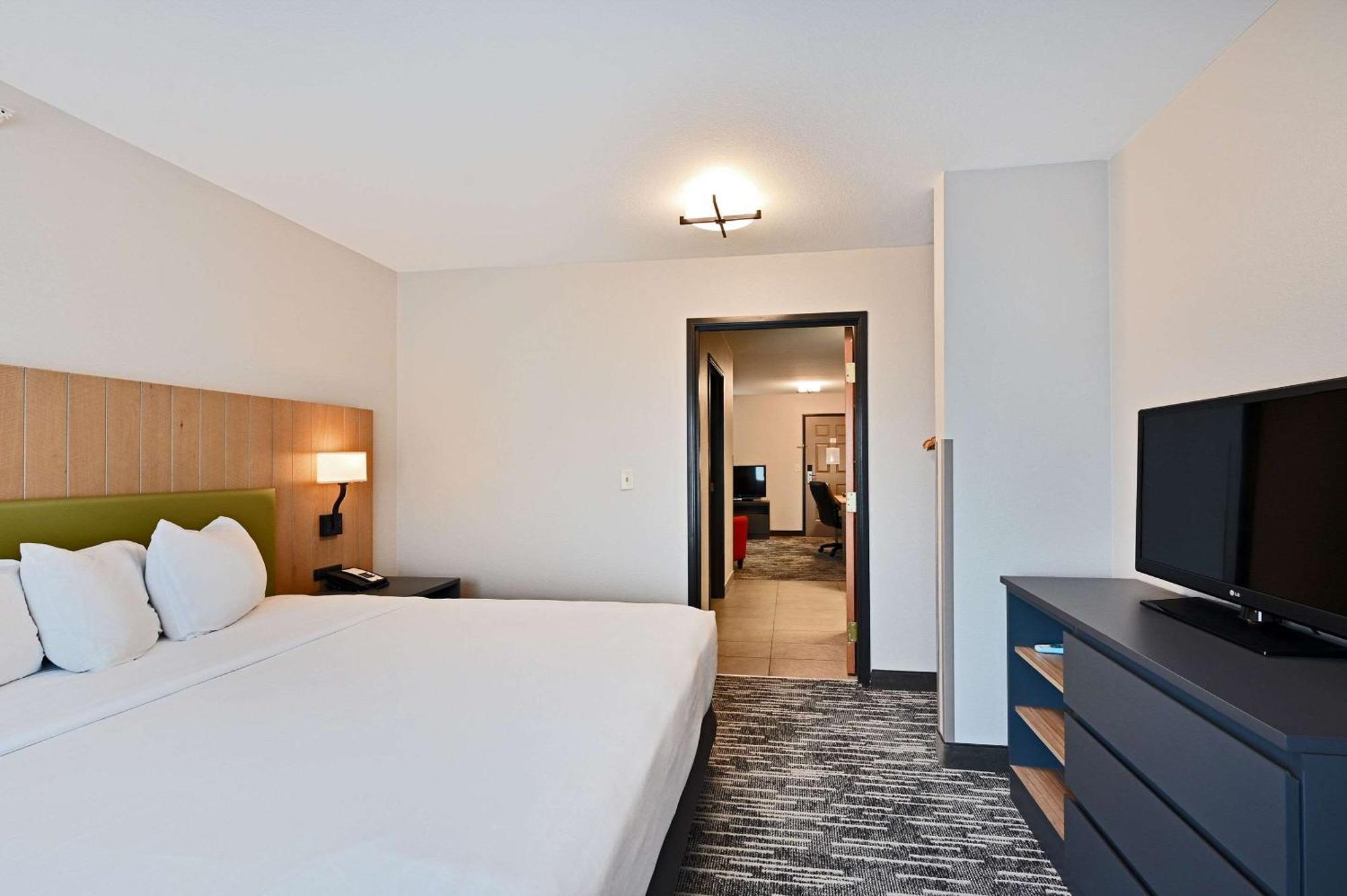 Country Inn & Suites By Radisson, Bloomington-Normal Airport, Il ภายนอก รูปภาพ